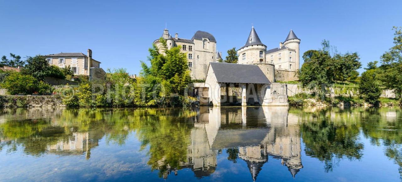 La Tuilerie Bed & Breakfast Verteuil-sur-Charente Екстериор снимка